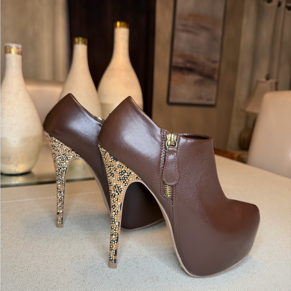 Forever 21 Brown Platform Heels with Gold Details